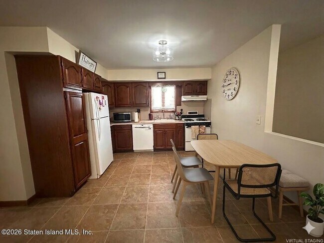 Foto del edificio - 298 Pacific Ave