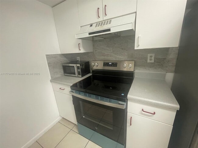 Foto del edificio - 15221 SW 80th St