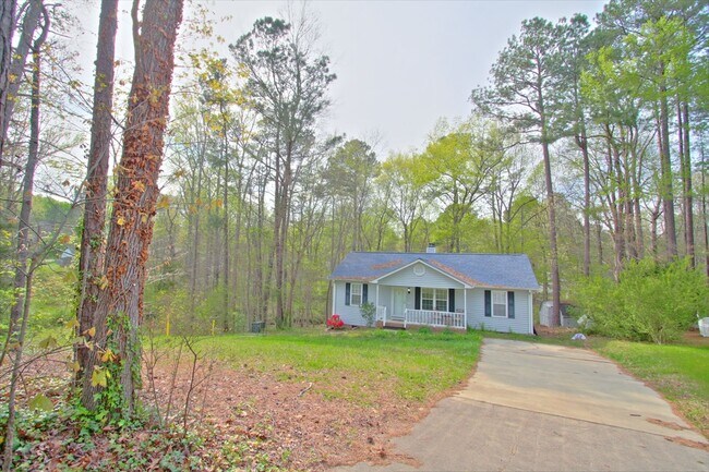 Foto del edificio - Cozy 3 Bedroom 2 Bath Bungalow in E. Durham!