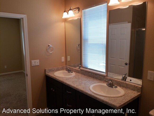Building Photo - 4 br, 2.5 bath House - 6621 Happy Valley Rd