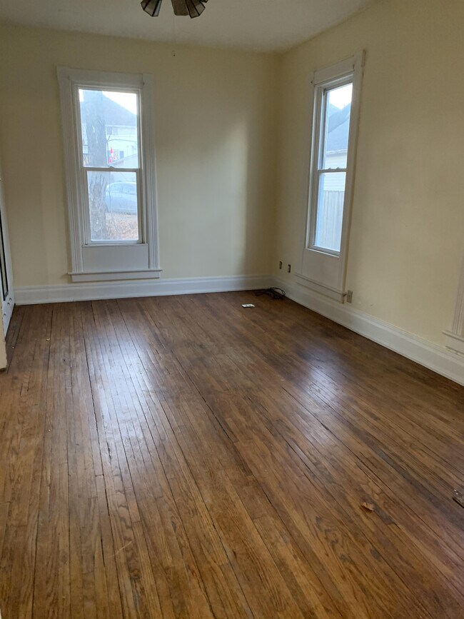 Foto del edificio - 140 Linwood Ave