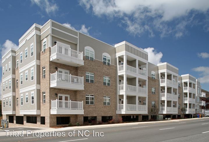 Primary Photo - 2 br, 2 bath House - 605 #407 W Market St