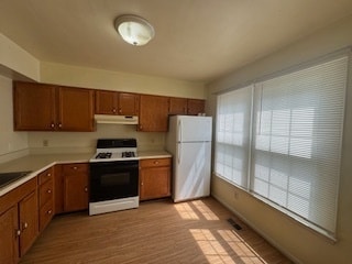 Building Photo - 718 Pine Tree Ct