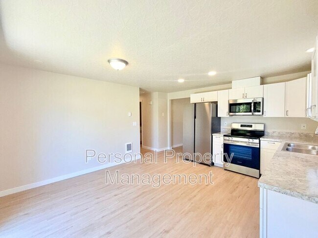 Foto del edificio - 7621 NE 158th Ave
