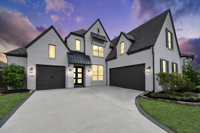Building Photo - 7410 Blue Finch Ln
