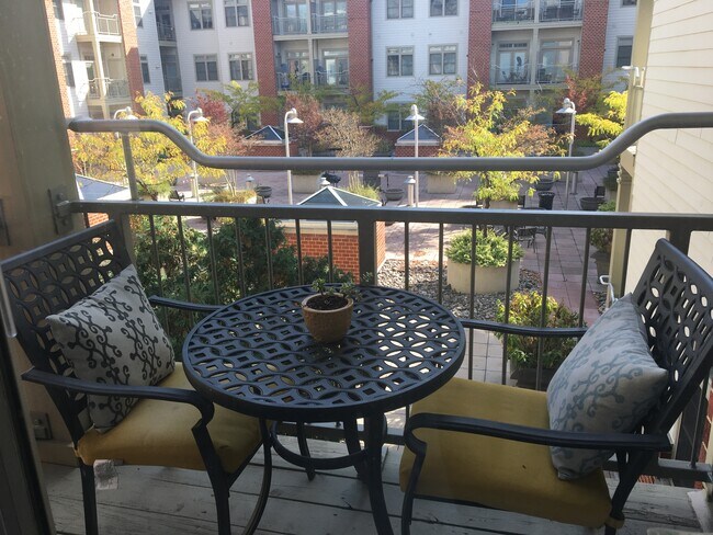 Foto del edificio - 309 Holland Ln