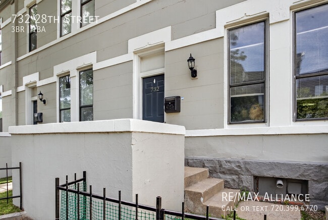 Photo - 732 28th St Townhome