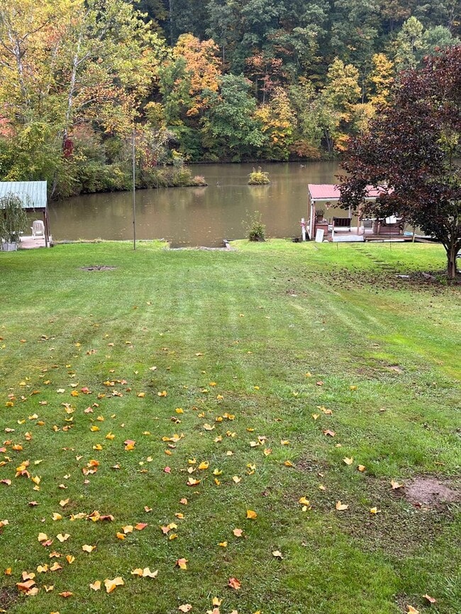 Foto del edificio - Coming soon! Two Bedroom Home on Austin Lake