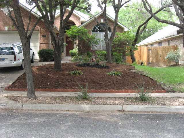 Primary Photo - FANTASTIC 3 BEDROOM / 2 BATH HOME - SCOFIE...