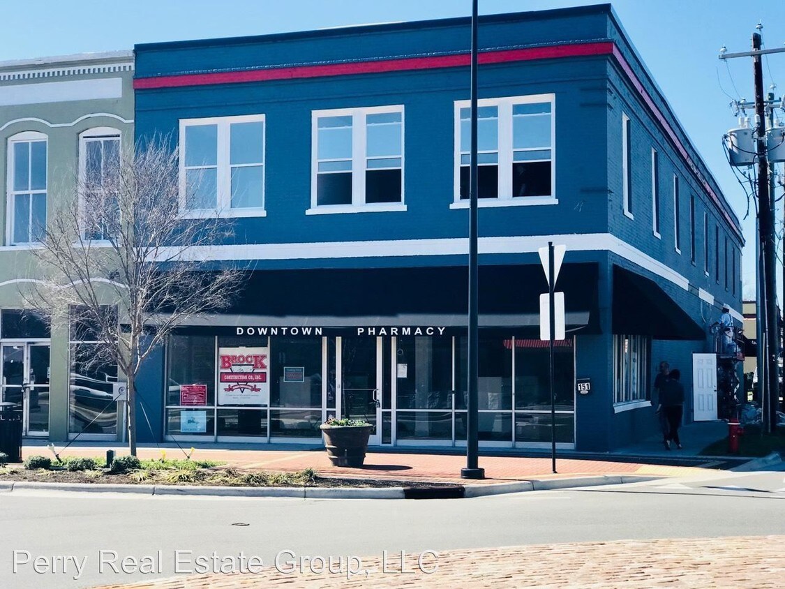 108 W Mulberry St, Goldsboro, NC 27530 Condo for Rent in Goldsboro, NC