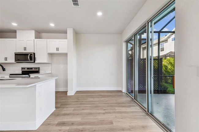 Building Photo - 11718 Full Moon Lp