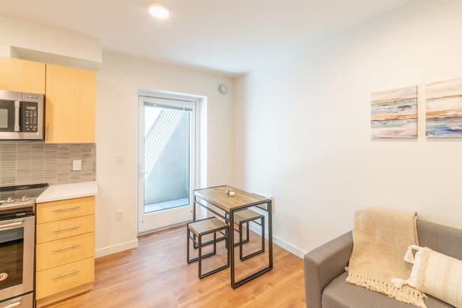 Foto del edificio - 750 11th Ave E