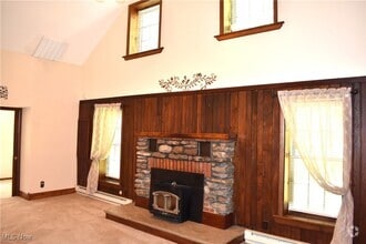 Building Photo - 2071 Dewey Rd