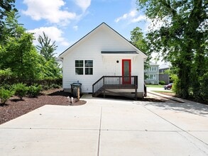 Building Photo - 3807 1/2 Marcom St