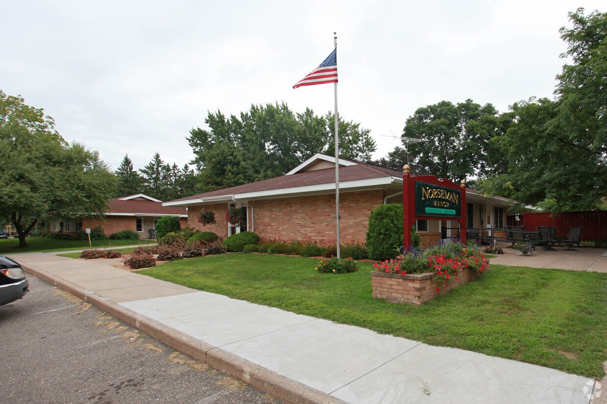 Primary Photo - Norseman Manor