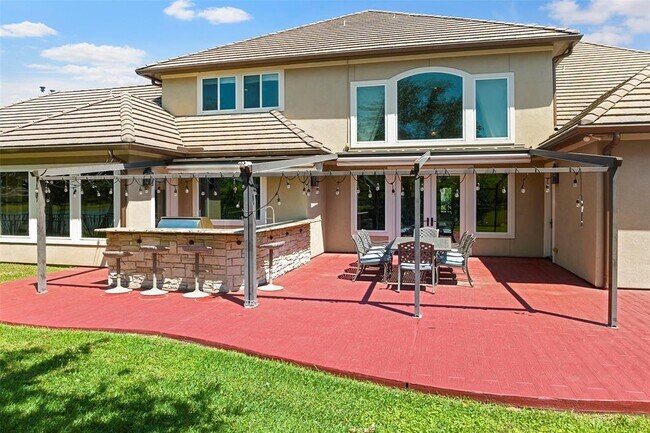 Building Photo - 11806 Crescent Bluff Dr