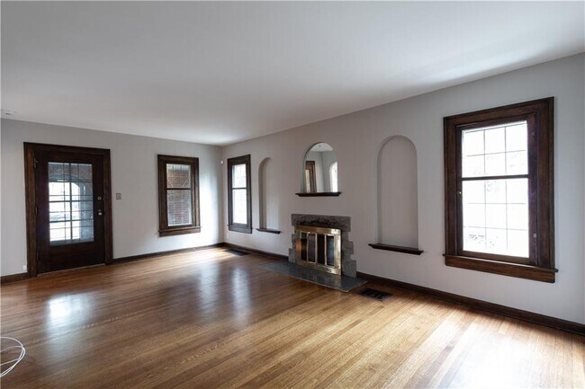 Building Photo - 5630 N Delaware St