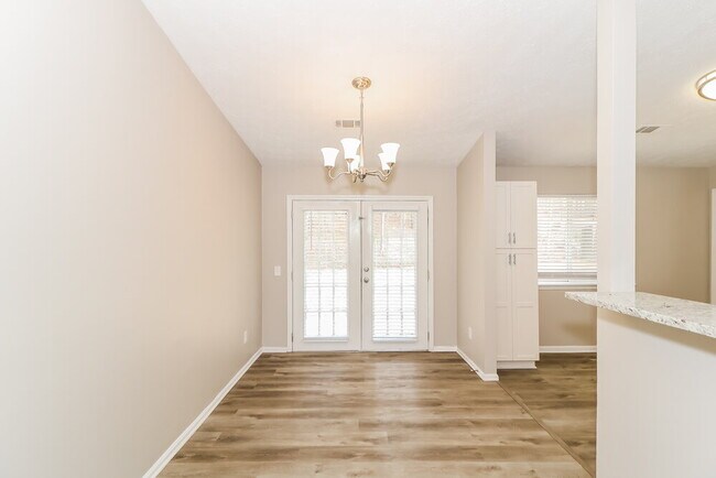 Foto del edificio - 5175 Sugar Crest Dr
