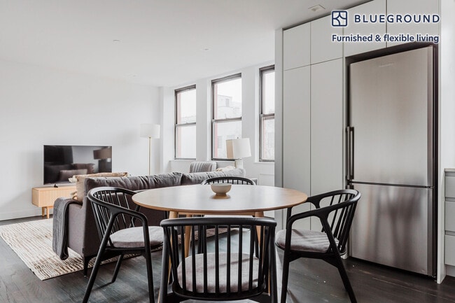 Building Photo - 260 Water St