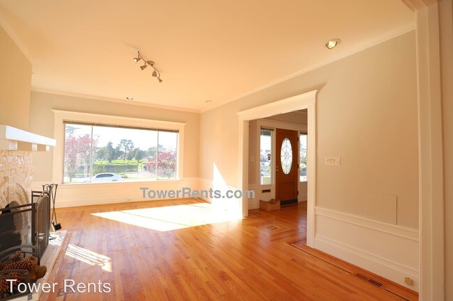 Building Photo - 3 br, 2 bath House - 2632 26th Ave