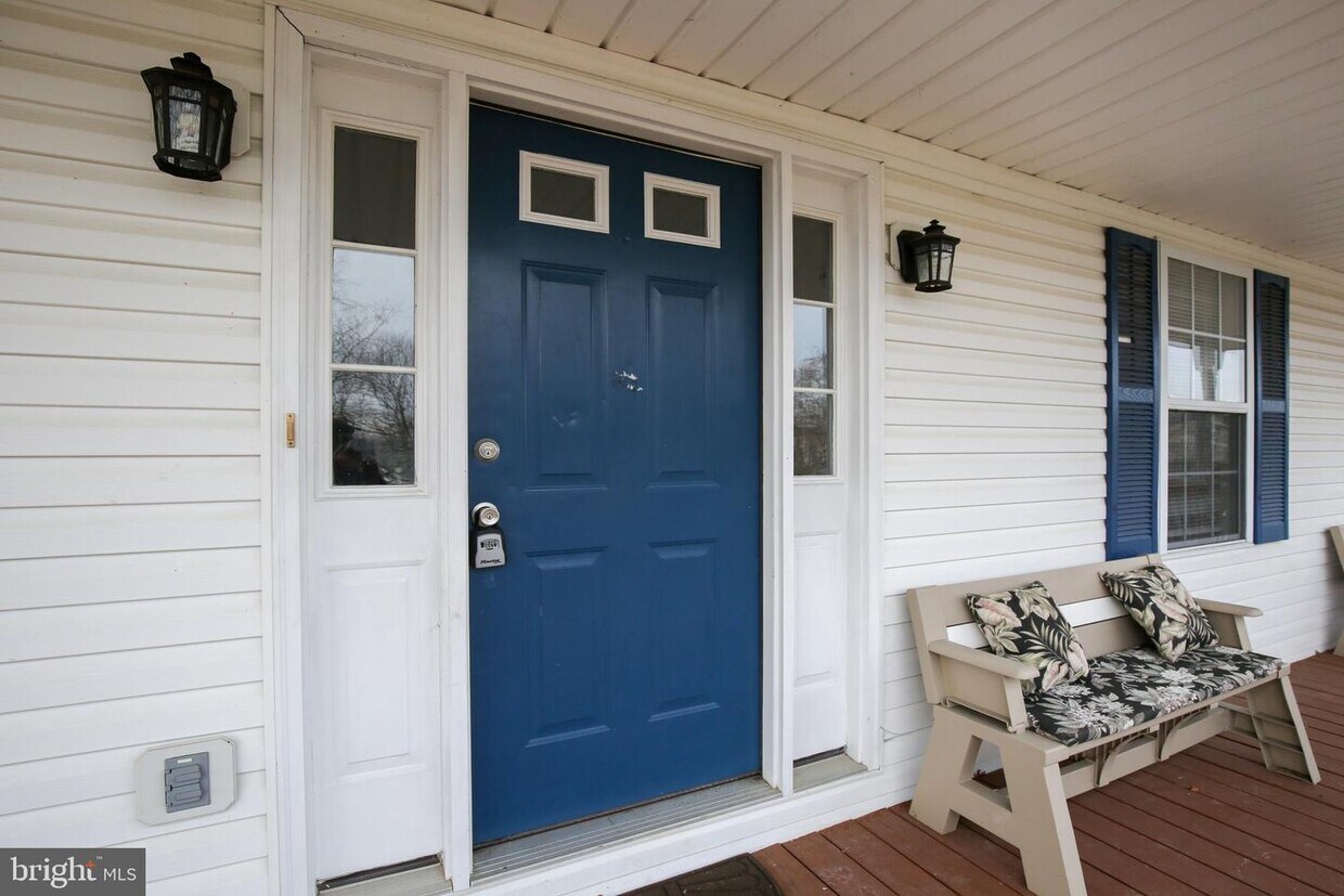 Foto principal - 212 Woodrow Rd