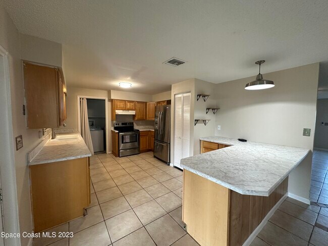 Foto del edificio - 4305 Fay Blvd