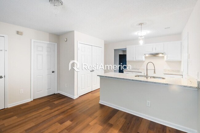 Building Photo - 4 br, 2 bath House - 4567 Addington Drive