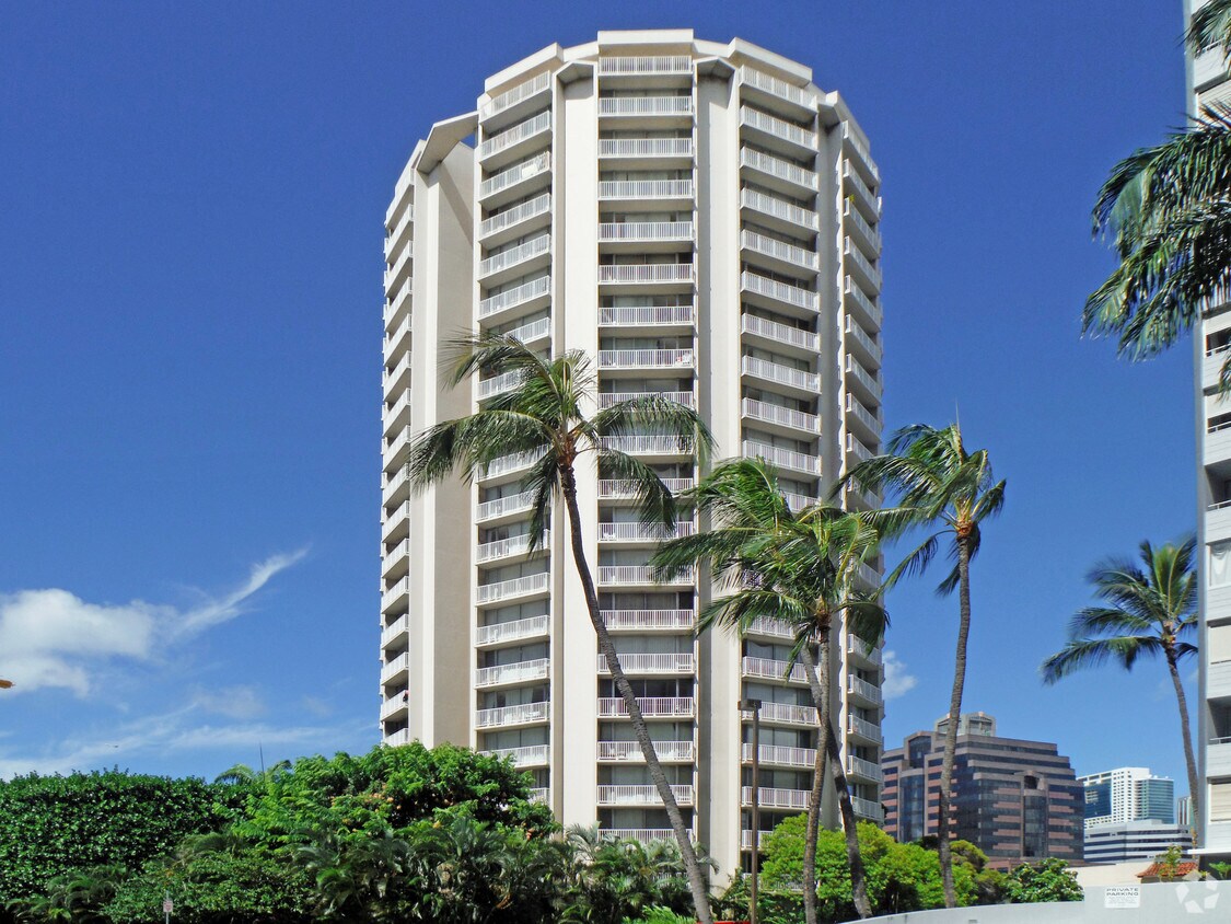 Holiday village condominium Apartments Honolulu, HI