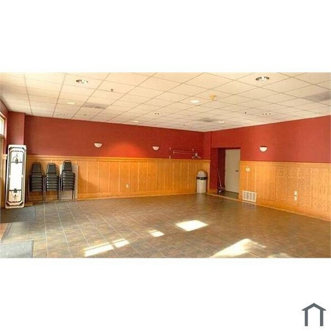 Building Photo - 2555 International Blvd