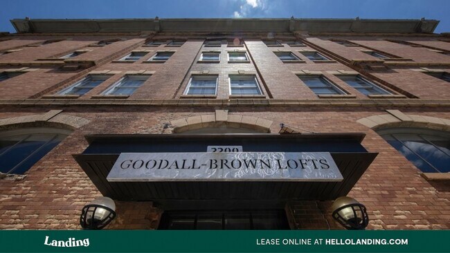 Foto del edificio - 2200 1st Ave N