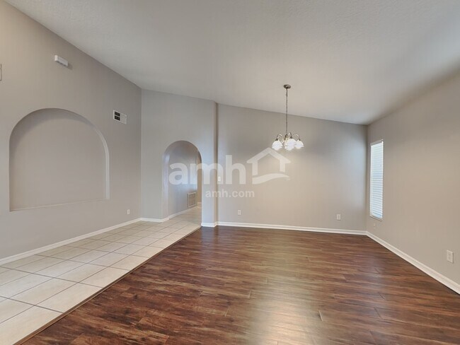 Foto del edificio - 627 Maya Susan Loop