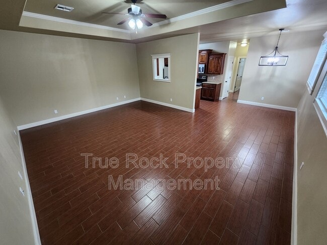 Building Photo - 1405 N Monte Vista St