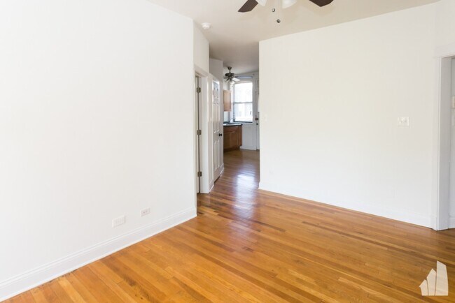 Building Photo - 4815 N Albany Ave