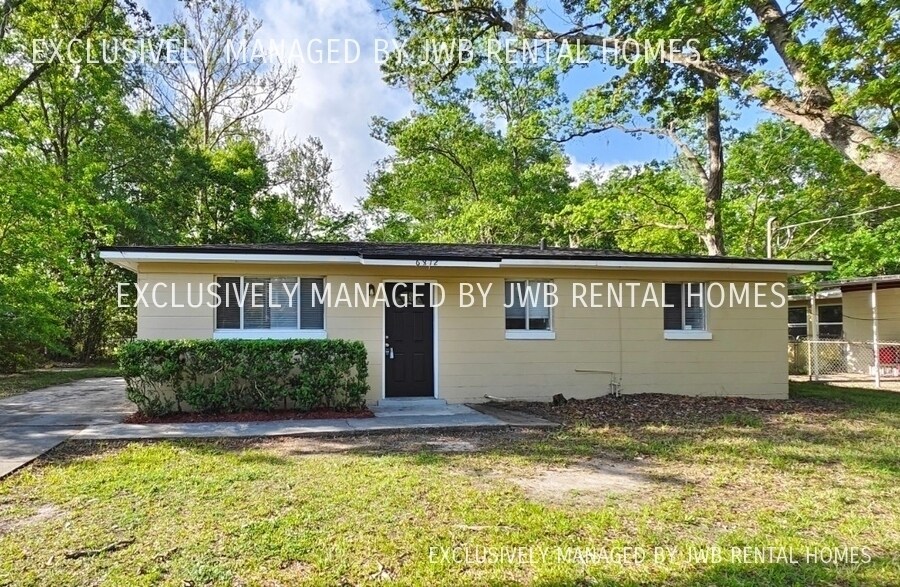 6812 Jack Horner Ln, Jacksonville, FL 32210 House Rental in