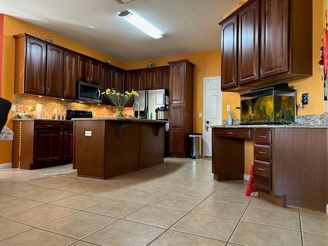 Foto del edificio - 1901 Mitchellbrook Ln