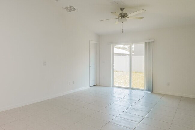 Foto del edificio - 17876 Beaming Rays Ln
