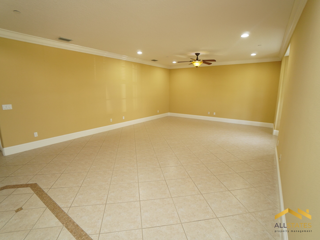 Building Photo - 328 Nautica Mile Dr