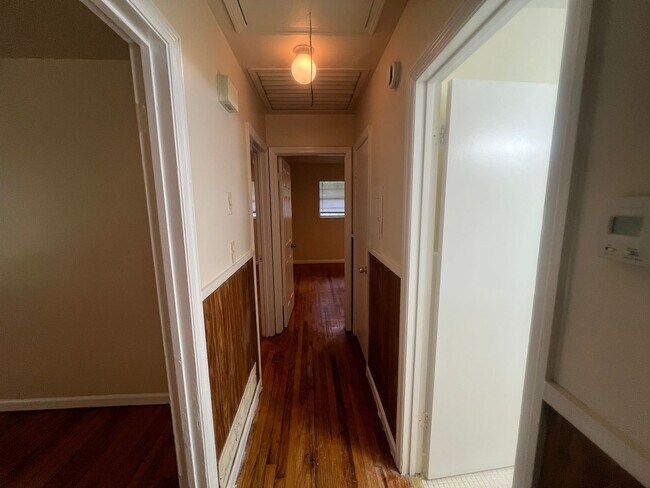 Foto del edificio - 6694 Maxwell Dr