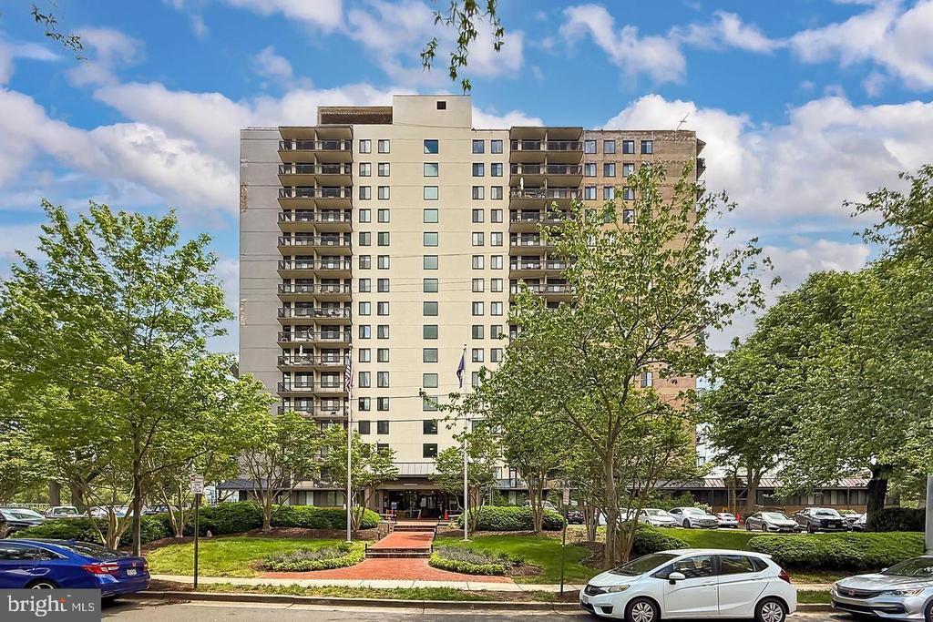 Primary Photo - 801 N Pitt St