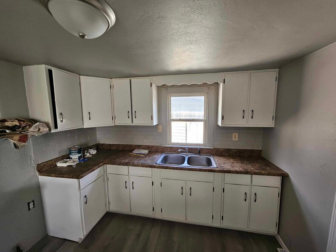 Foto principal - 3142 Horton St