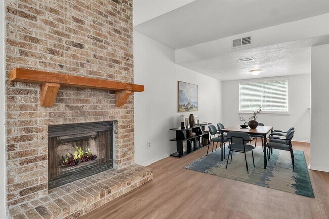Foto del edificio - 9611 Meadowheath Dr