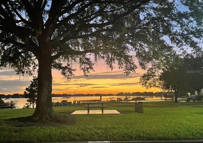 Foto del edificio - 151 N Orlando Ave