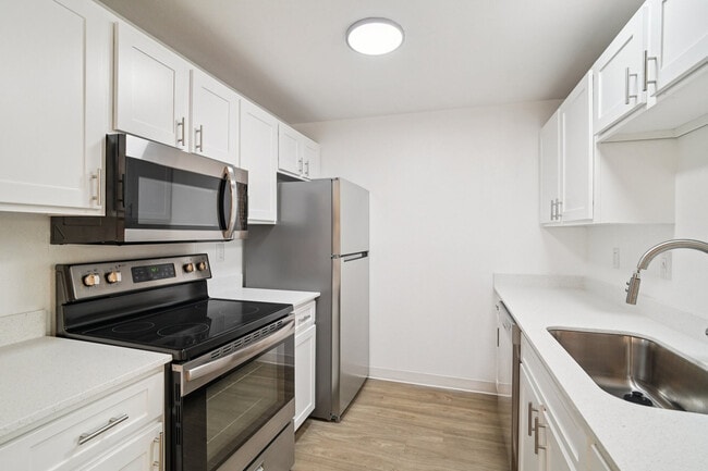 Building Photo - Foundry on Fifth