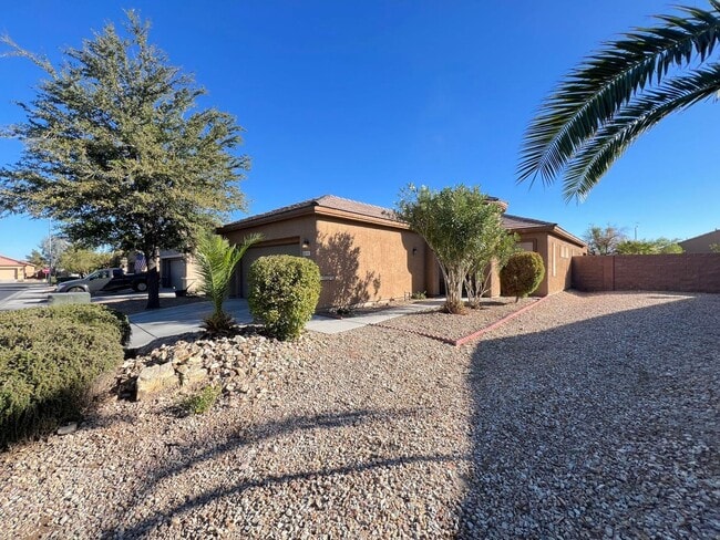 Building Photo - Guard Gated Community House