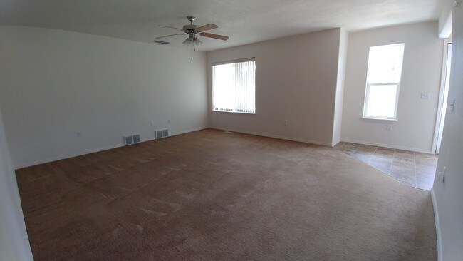 Foto del edificio - 1050 Lost Trail Dr