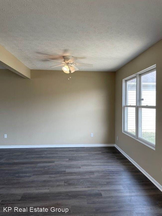 Building Photo - 3 br, 1.5 bath House - 3646 Roll Call Dr