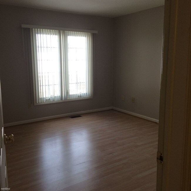 Building Photo - 37337 Stonegate Cir
