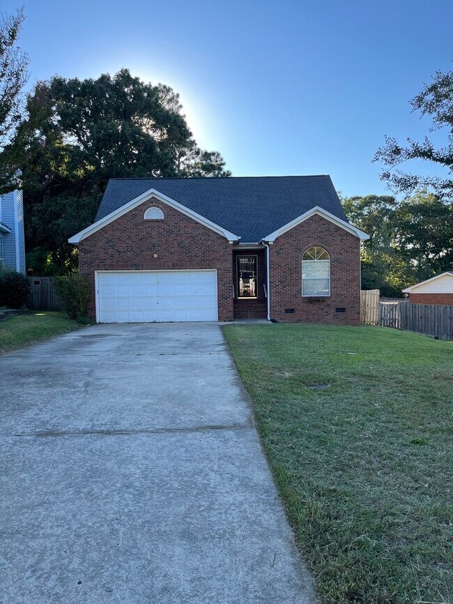 Building Photo - 108 N Trace Ln