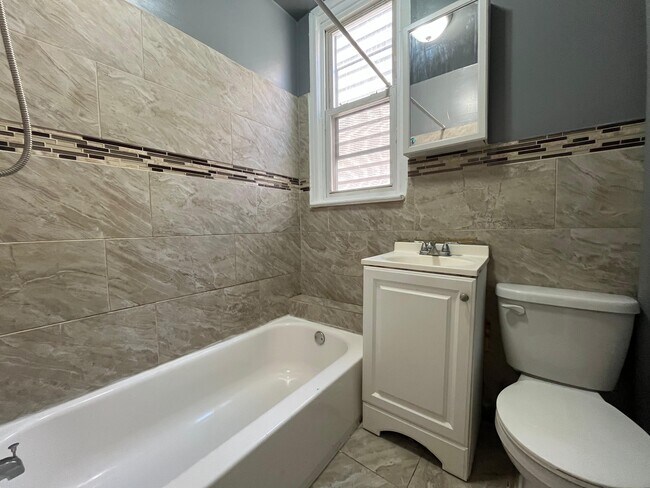 Foto del edificio - 43 Rutgers Ave