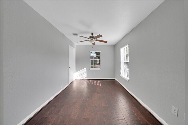 Foto del edificio - 4907 Marietta Ln